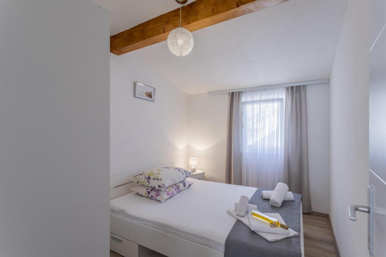 Holiday Home Dijamant Kucice Экстерьер фото