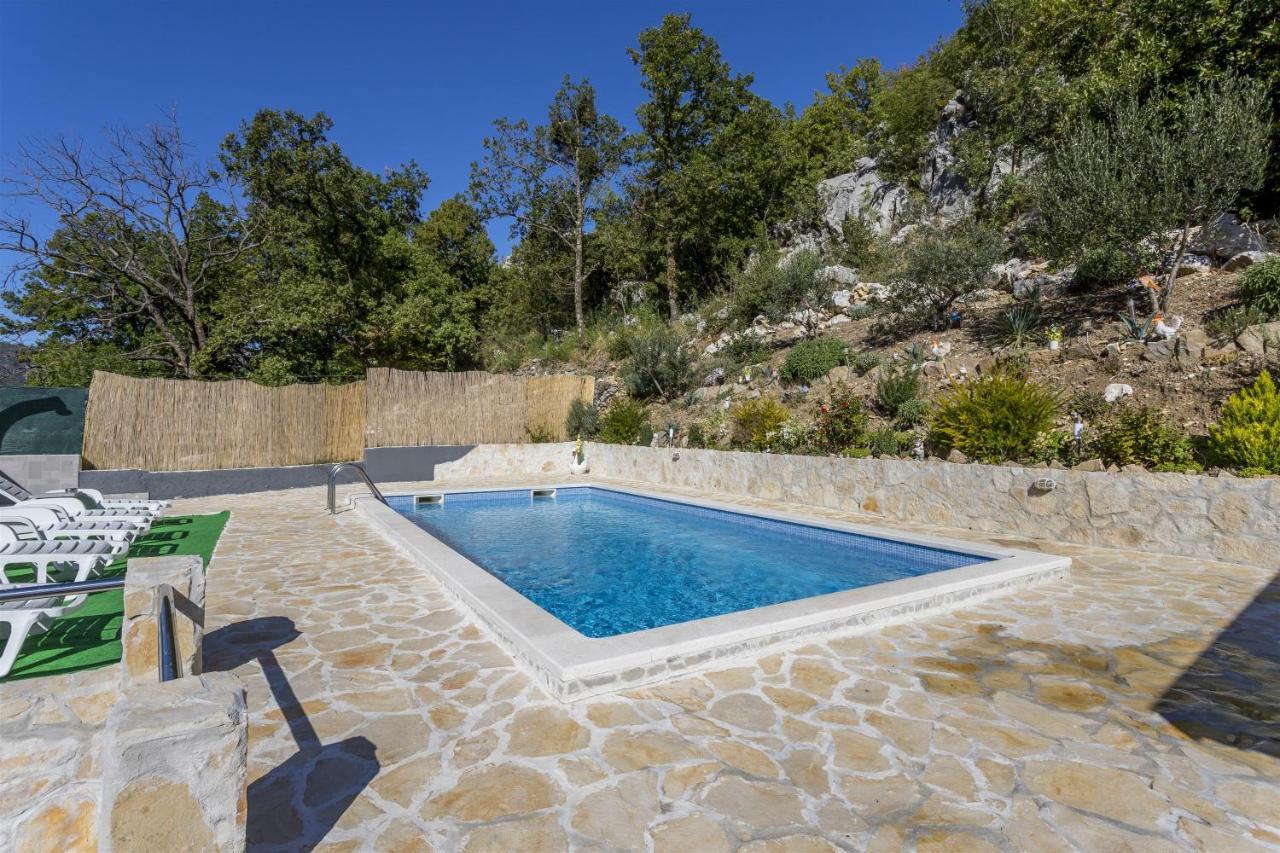Holiday Home Dijamant Kucice Экстерьер фото