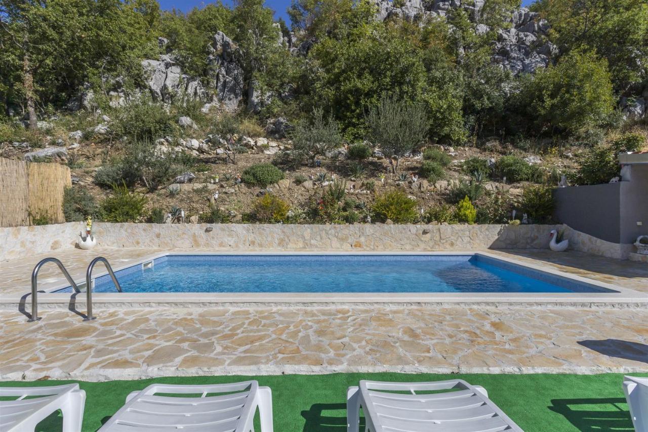 Holiday Home Dijamant Kucice Экстерьер фото