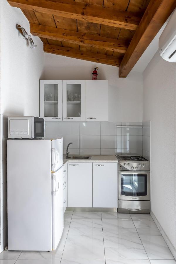 Holiday Home Dijamant Kucice Экстерьер фото