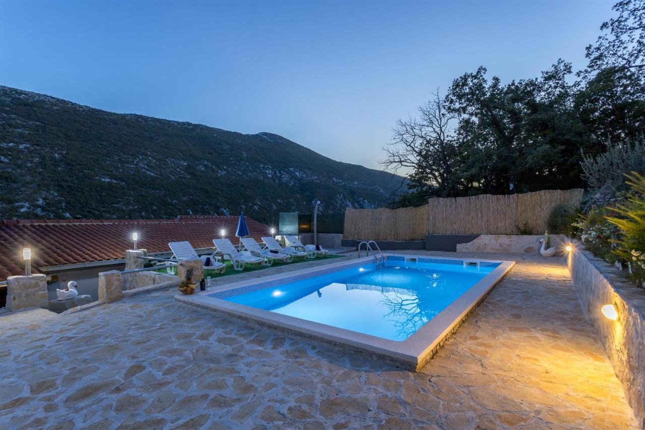 Holiday Home Dijamant Kucice Экстерьер фото