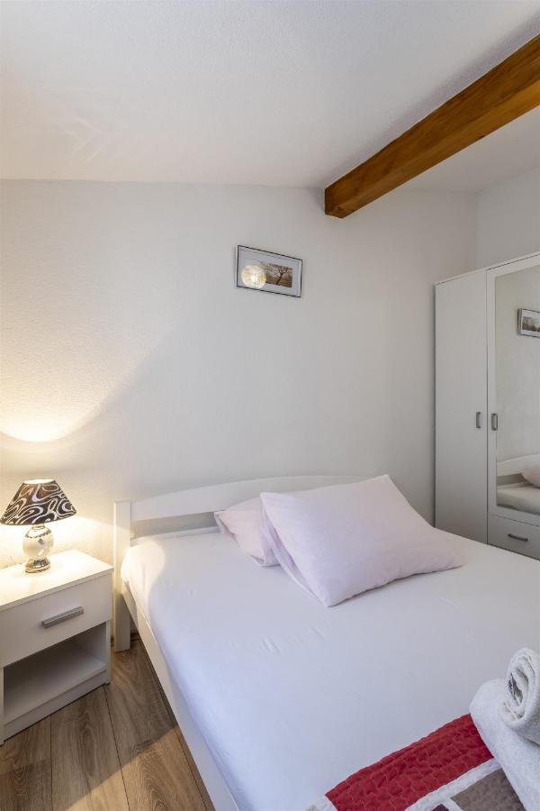 Holiday Home Dijamant Kucice Экстерьер фото