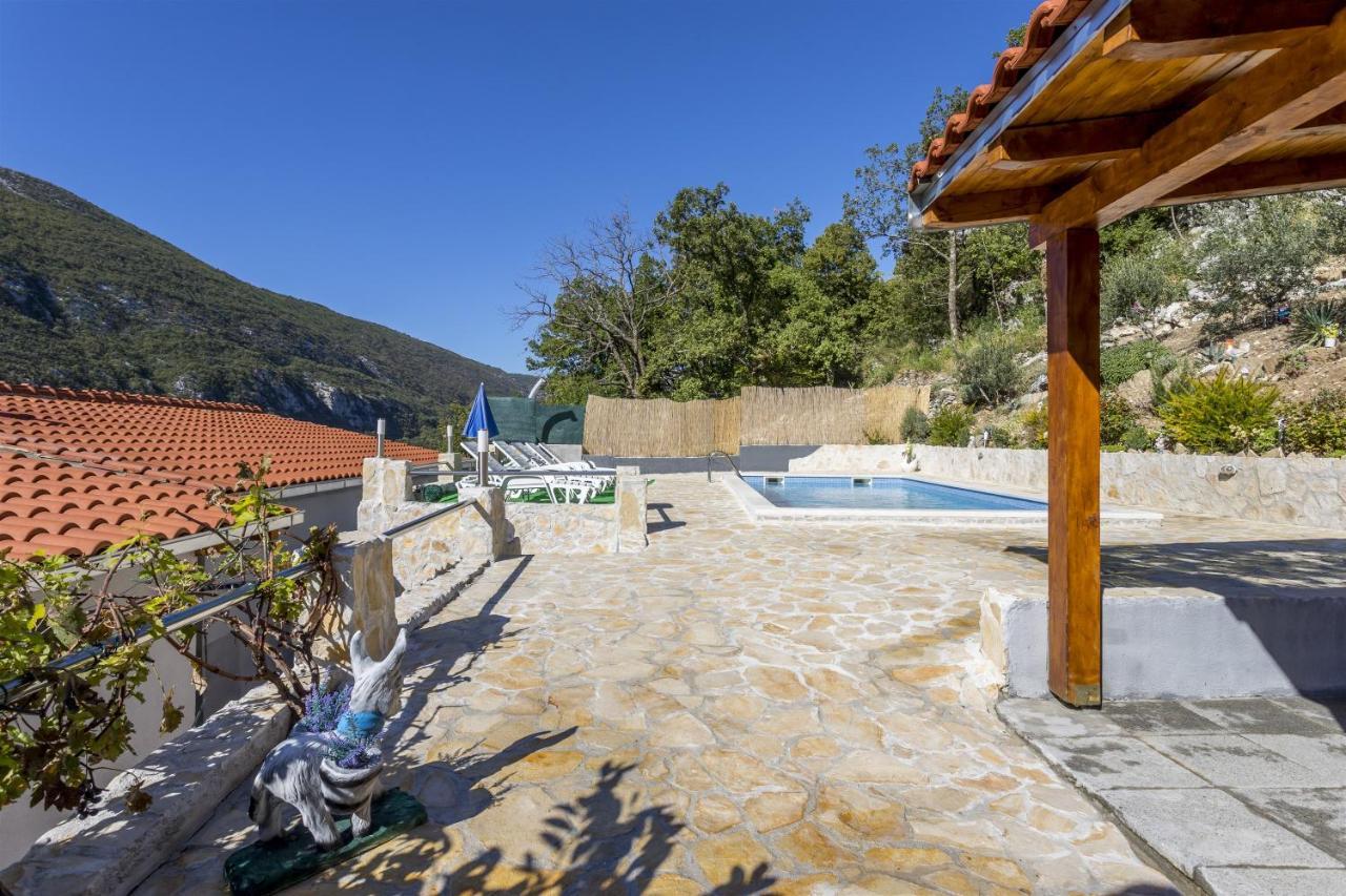 Holiday Home Dijamant Kucice Экстерьер фото