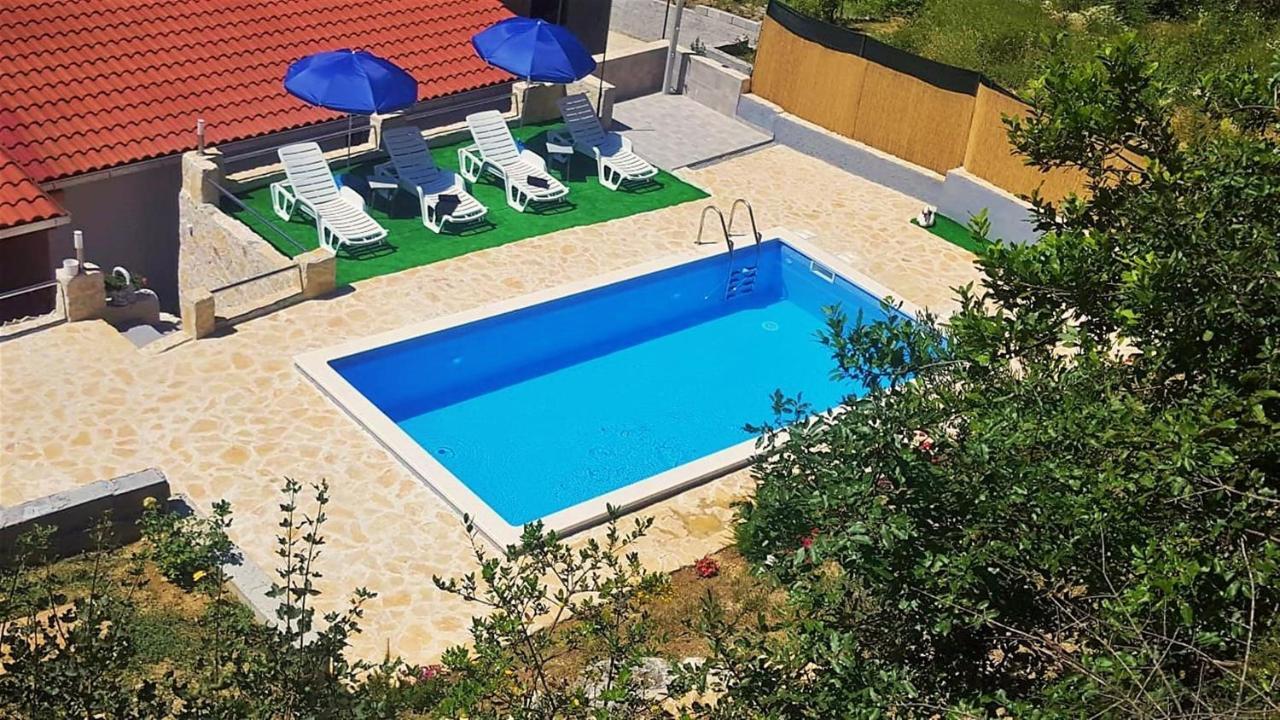 Holiday Home Dijamant Kucice Экстерьер фото